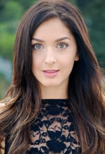 Актер Кайла Адамс