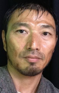 Актер Хироси Касуга