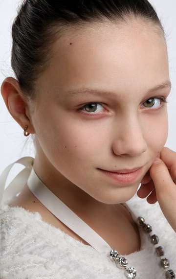 Актер Алина Бабак