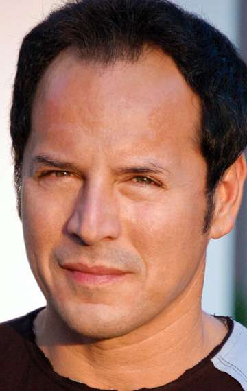 Актер Эктор Эчаваррия