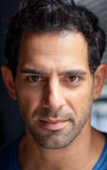 Актер Патрик Сабонгуй