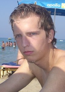 Актер Майкл Коул