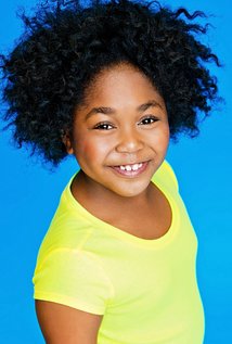 Актер Джессика Микайла Адамс