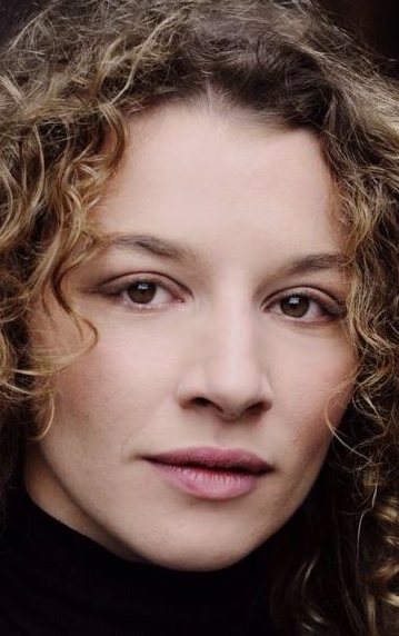 Актер Antonia Bill