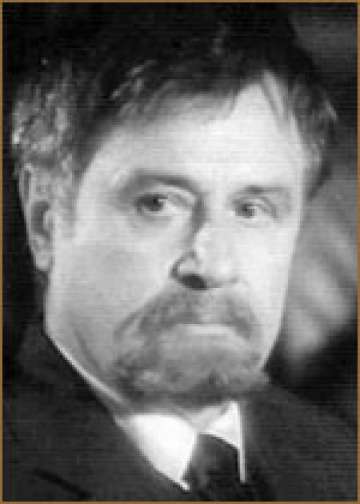 Актер Михаил Постников