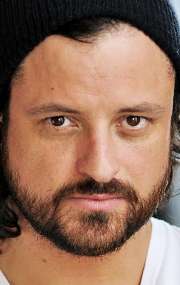 Актер Донаван Стинсон