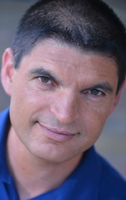 Актер Тео Силтия