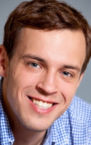 Актер Павел Попов