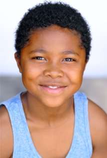 Актер Теодор Барнс