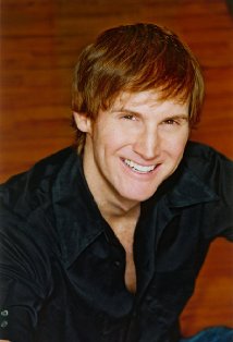 Актер Трент Уолкер