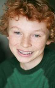 Актер Дилан Коул