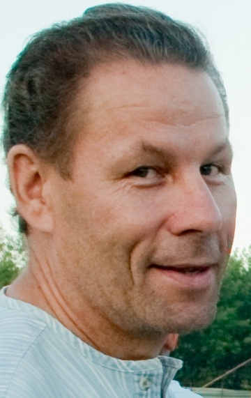 Актер Евгений Женихов