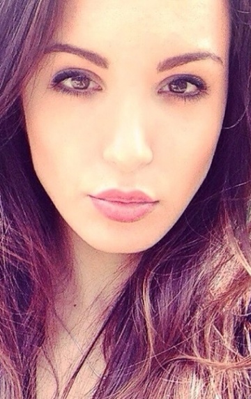 Актер Виктория Бабак