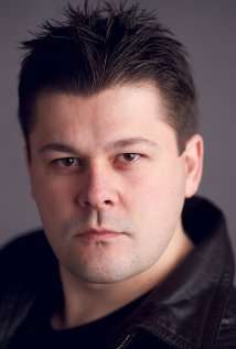 Актер Крис Коулин