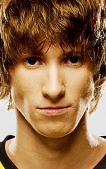 Актер Даниил Ишутин