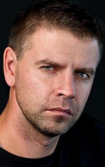 Актер Алексей Бураков