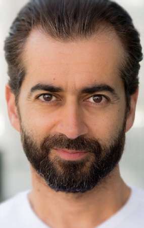 Актер Александр Элдимиати