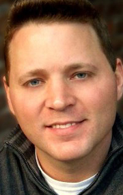 Актер Энтони Рэмси