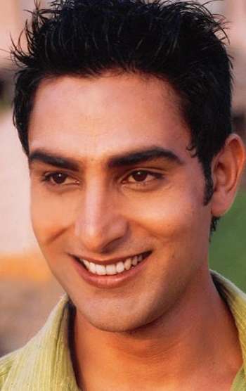 Фото Пранит Бхатт