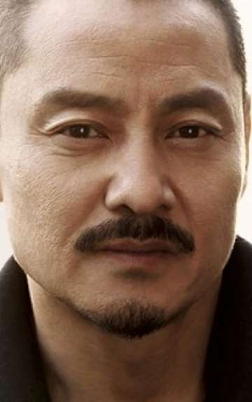 Актер Инь Чжушэн