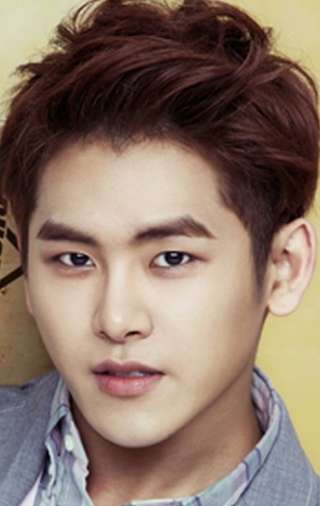 Актер Ли Хо Вон