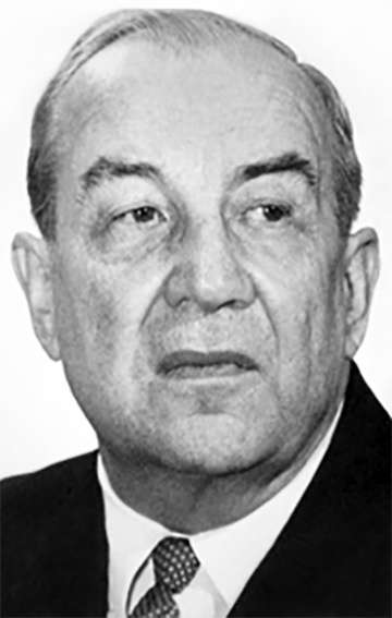 Актер Евгений Агуров