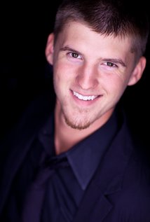 Актер Jonathan Baines