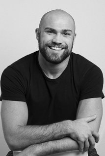 Актер Cathal Pendred
