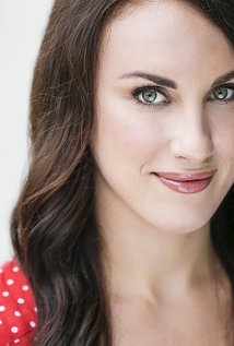 Актер Jenna Perusich