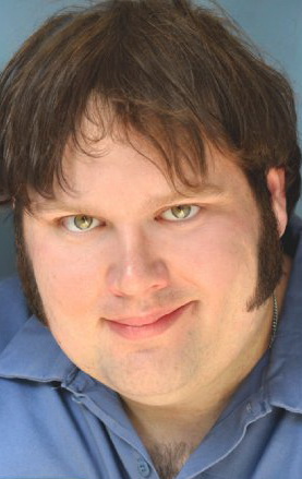 Актер Шэд Робертс