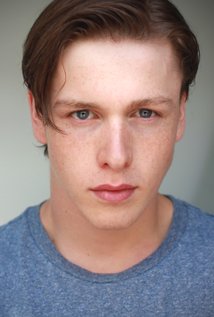 Фото Харрис Дикинсон