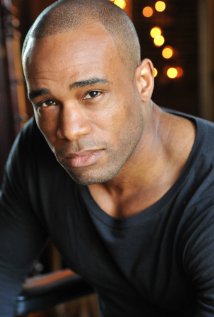 Актер Энтони Ньюман