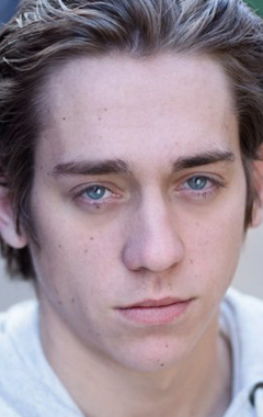 Актер Эшли Хадсон