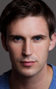 Актер Гарретт Тьерри