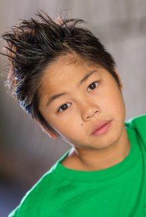 Актер Шон Лью