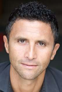 Актер Кристофер Саймон