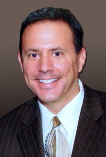 Актер Нил Балтус