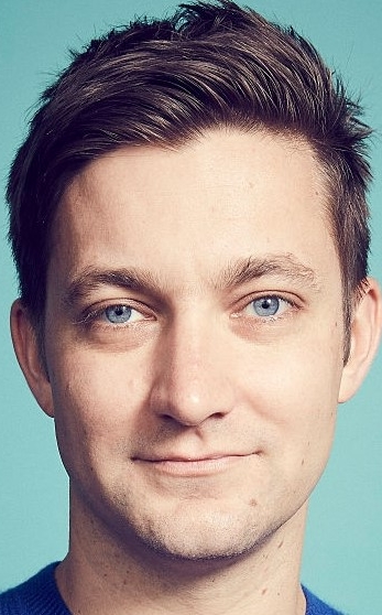 Актер Крис Келли