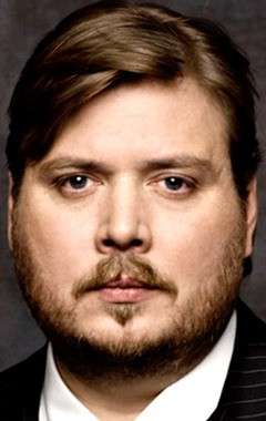 Актер Николас Бро