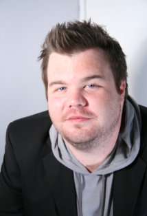 Актер Эш Кристиан