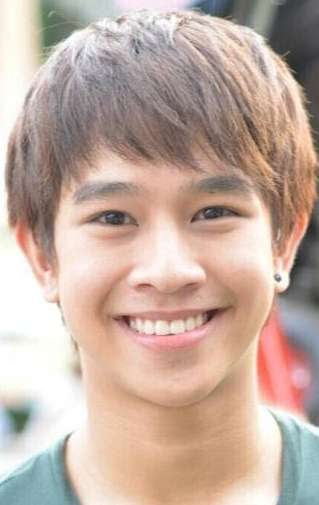 Актер Понгсатом Шрипинта