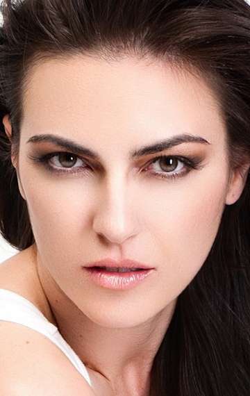 Актер Моник Гэндертон