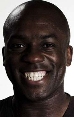 Актер Доби Опарей