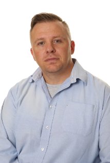 Актер Джей И. Браун