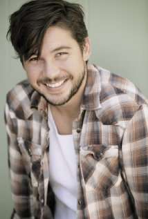 Актер Clayton LaDue