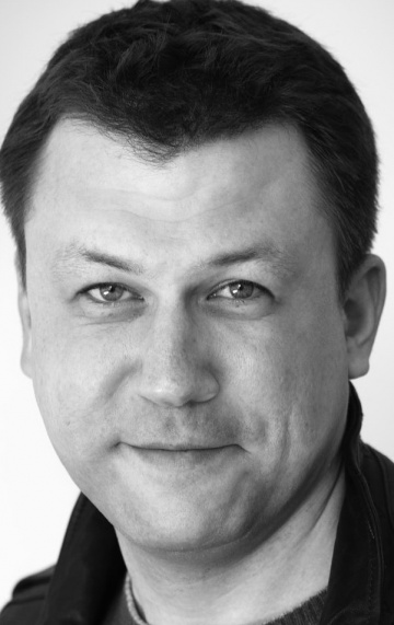 Актер Михаил Довженко