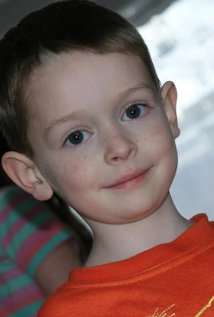 Актер Адам Майкл Додд