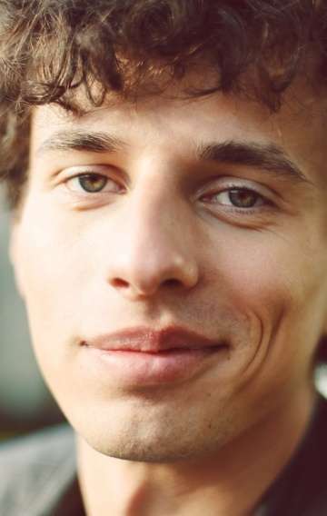 Актер Дмитрий Савьяненко