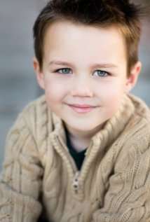 Актер Эйдан МакГроу