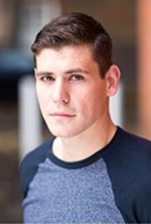 Актер Нил Бишоп